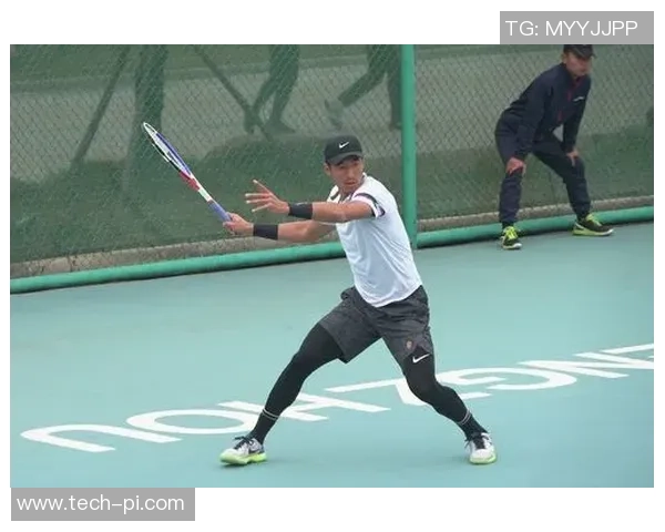 重庆网球队以52分领跑冠军赛积分榜展现强劲实力 重庆网球队以52分领跑冠军赛积分榜展现强劲实力